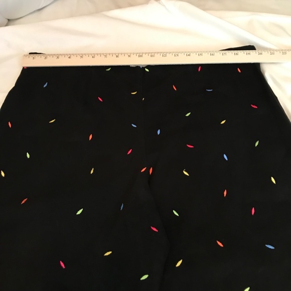 COLDWATER CREEK Cotton Cropped Embroidered Pants Black Capri Plus Size 16 - Picture 11 of 16